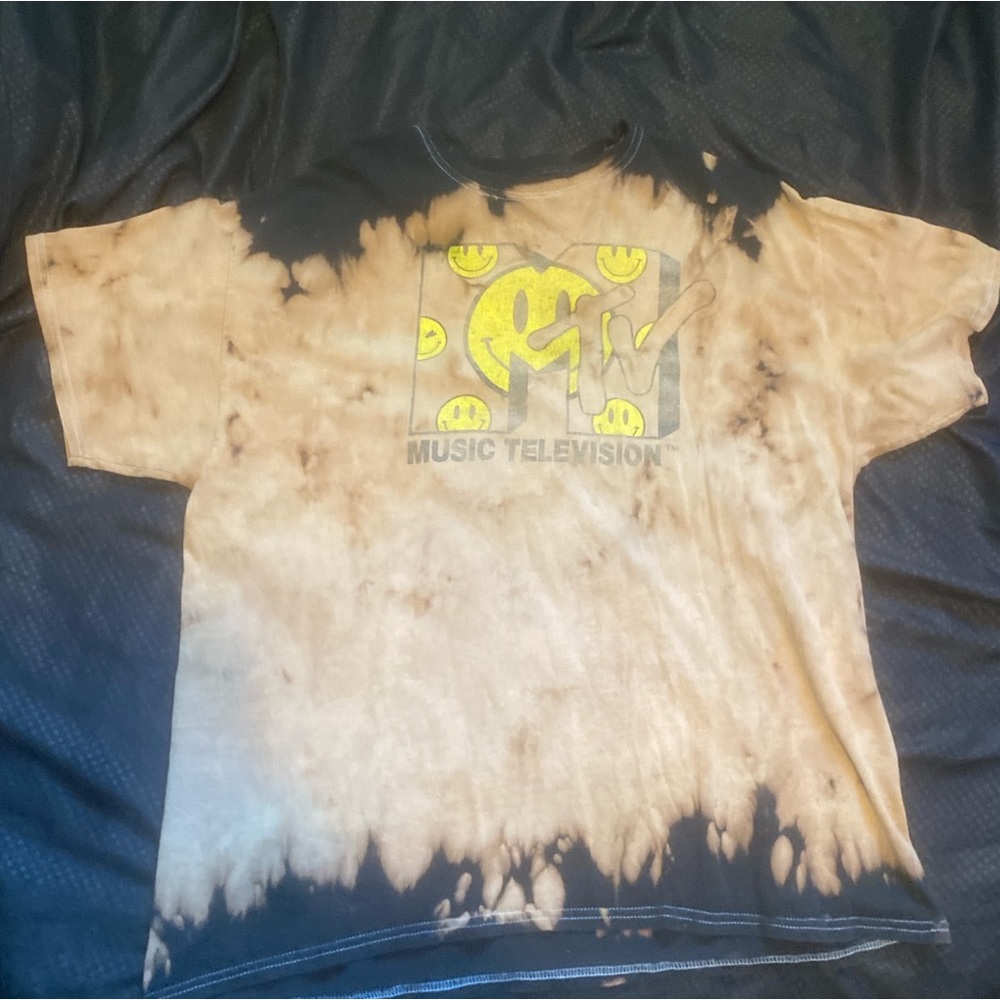 Graphic tye dye mtv shirt size-L
